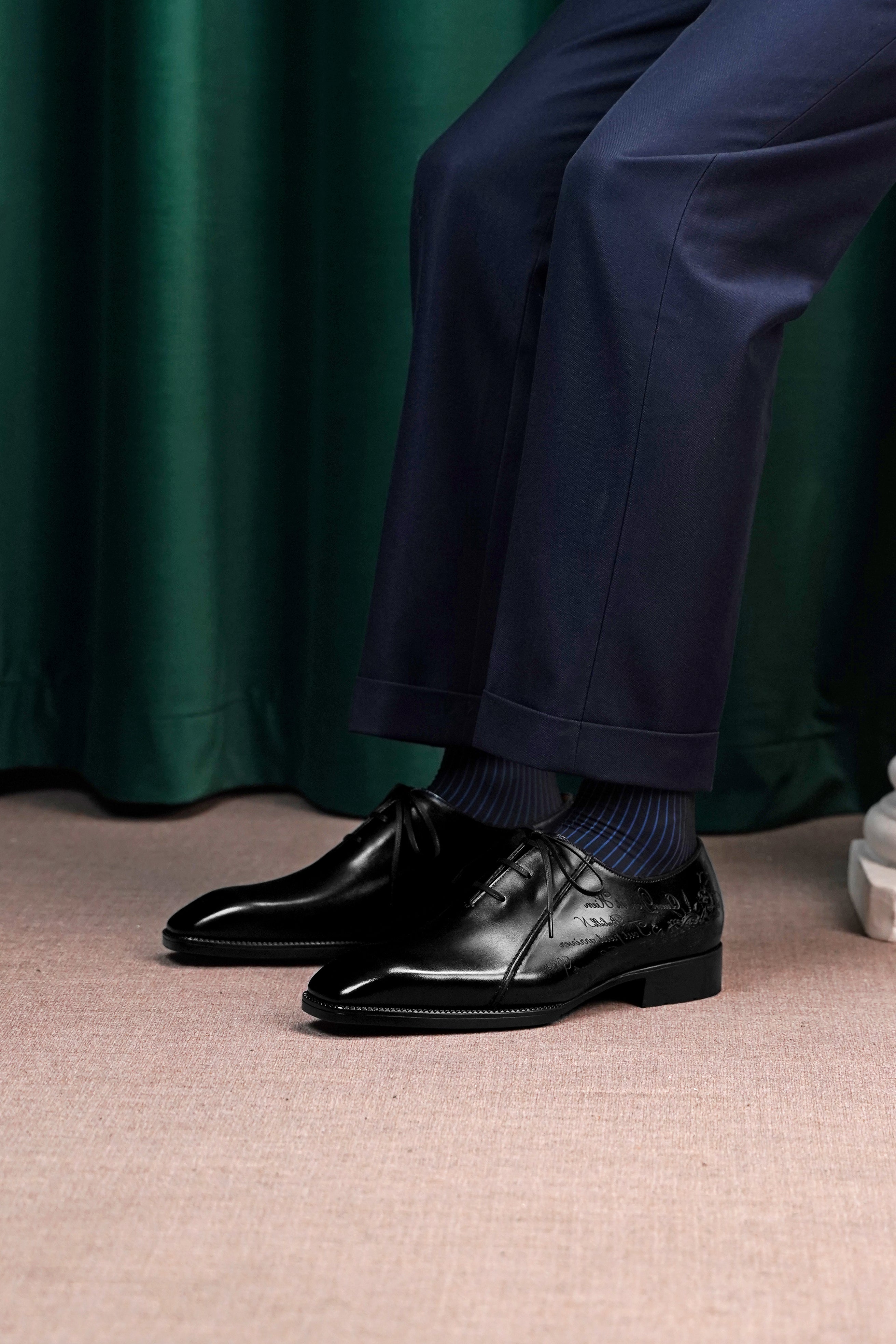 Vescano Ferrara — Plain-Toe Oxford