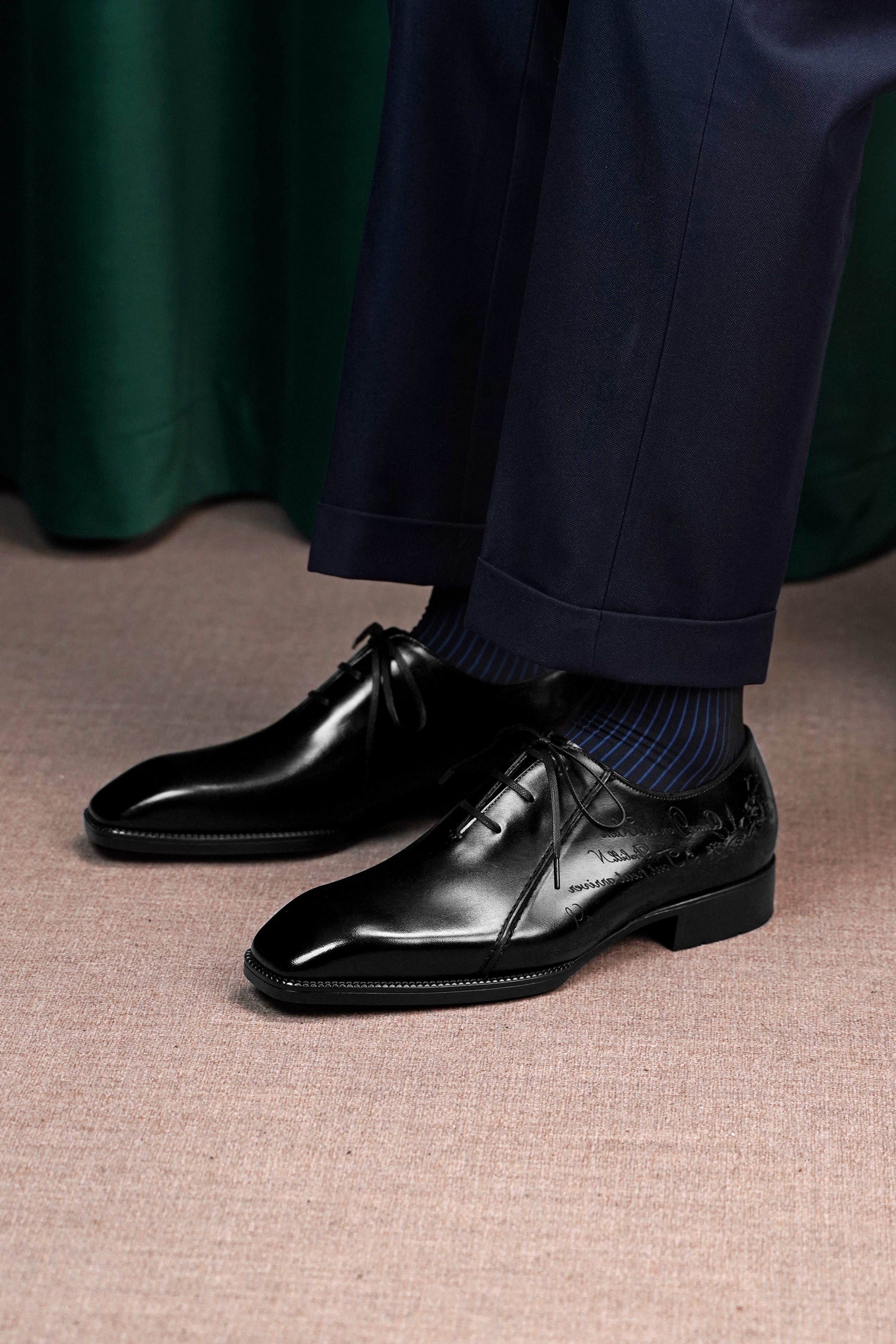 Vescano Ferrara — Plain-Toe Oxford