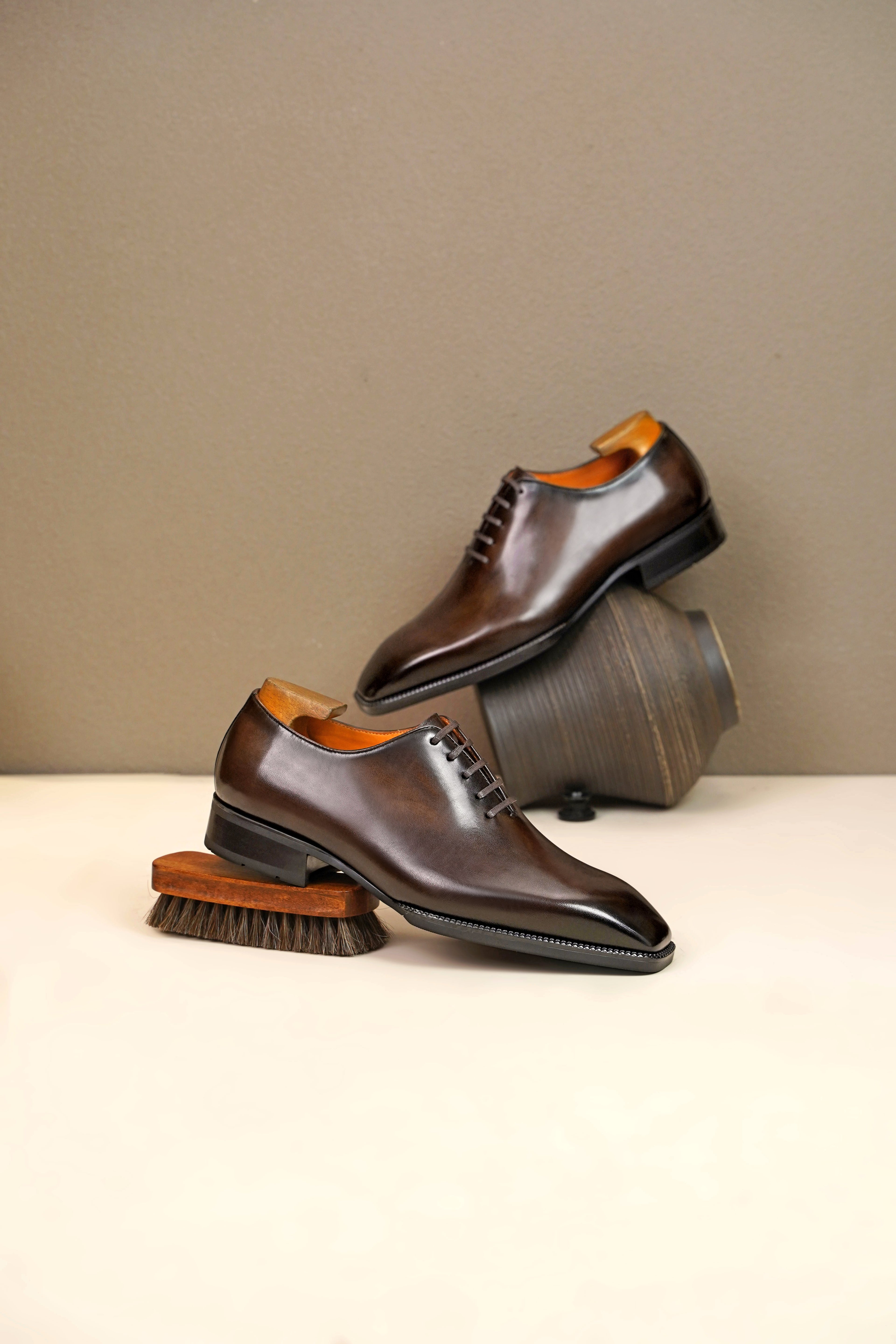 Wholecut Oxford Blake Stitch Leather Sole
