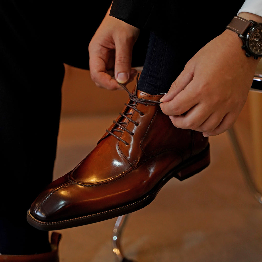 The Apron Toe Lace-Up Boot