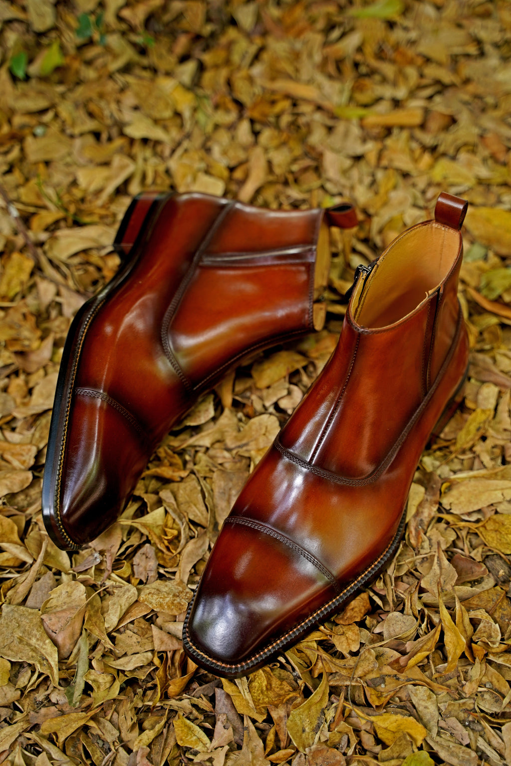 Vescano Pavia — Cap-Toe Chelsea Boot