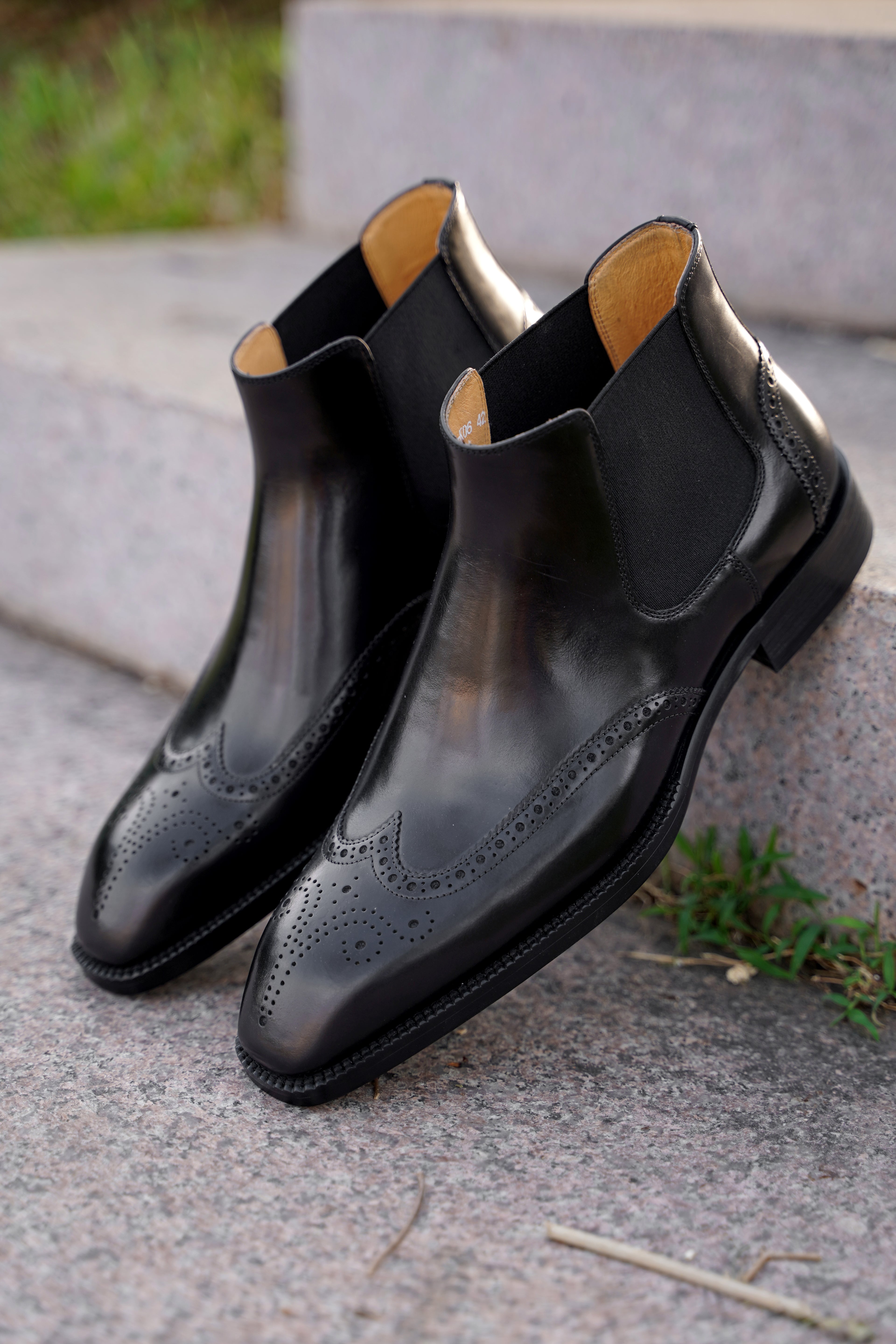 Wingtip Chelsea Boot