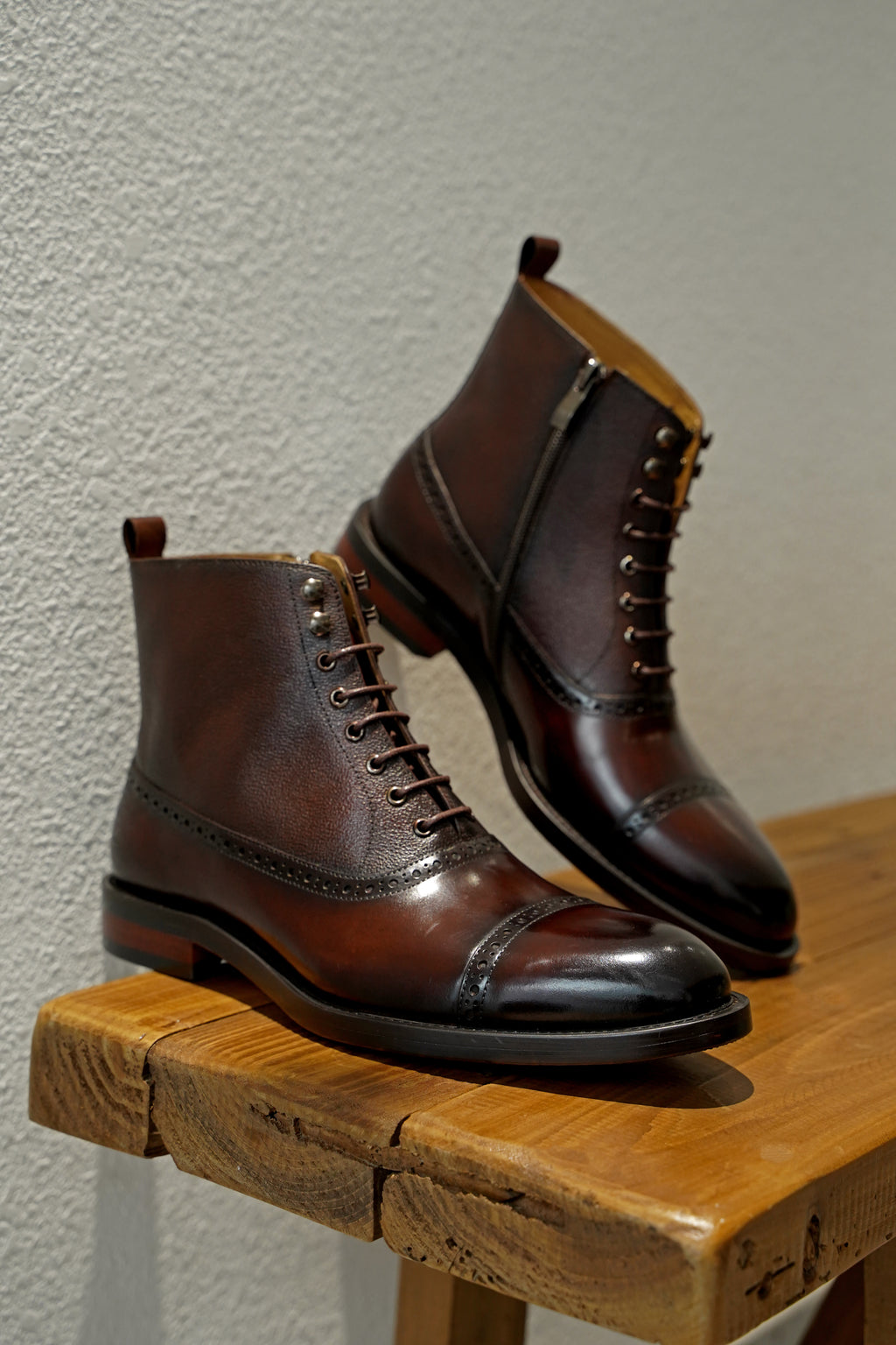 Vescano Imola — Cap-Toe Lace-Up Boot
