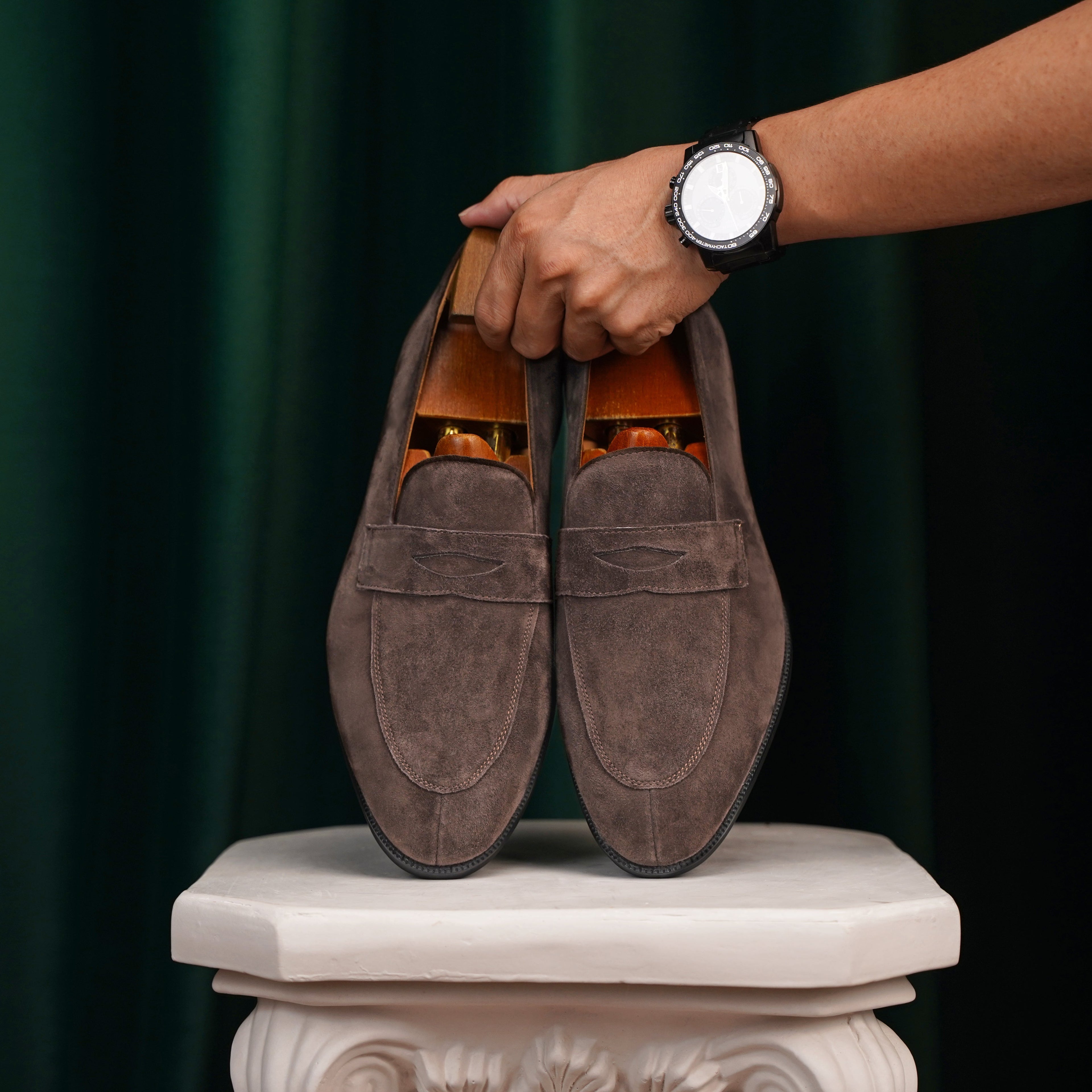 Vescano Taormina — Taupe Suede Loafer
