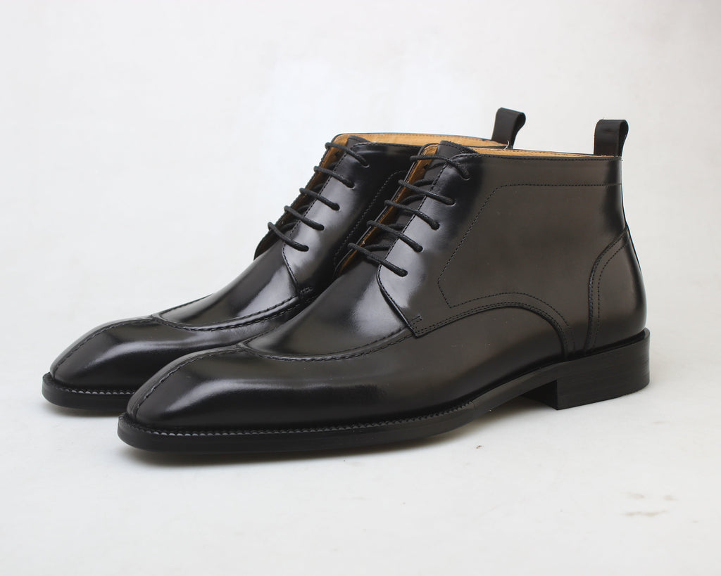 The Apron Toe Lace-Up Boot